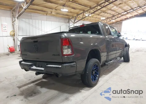 2022 Ram 1500 Big Horn 4X4 6'4 Box из США, поврежденный, VIN 1C6SRFBT3NN180987